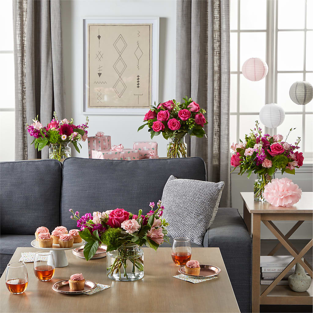 Think Pink Bouquet Set – Hawes Florist Llc, Maynard MA