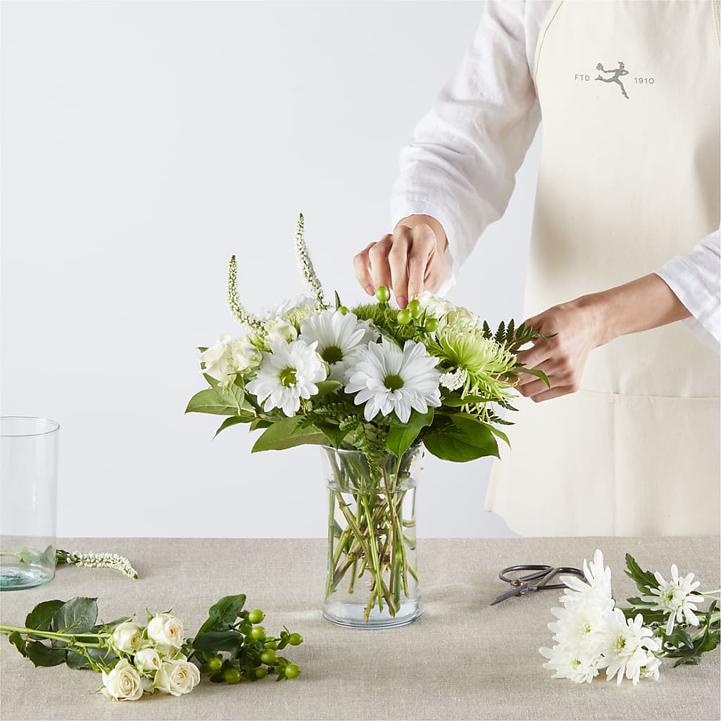Irish Garden - A Florist Original – Hawes Florist Llc, Maynard MA