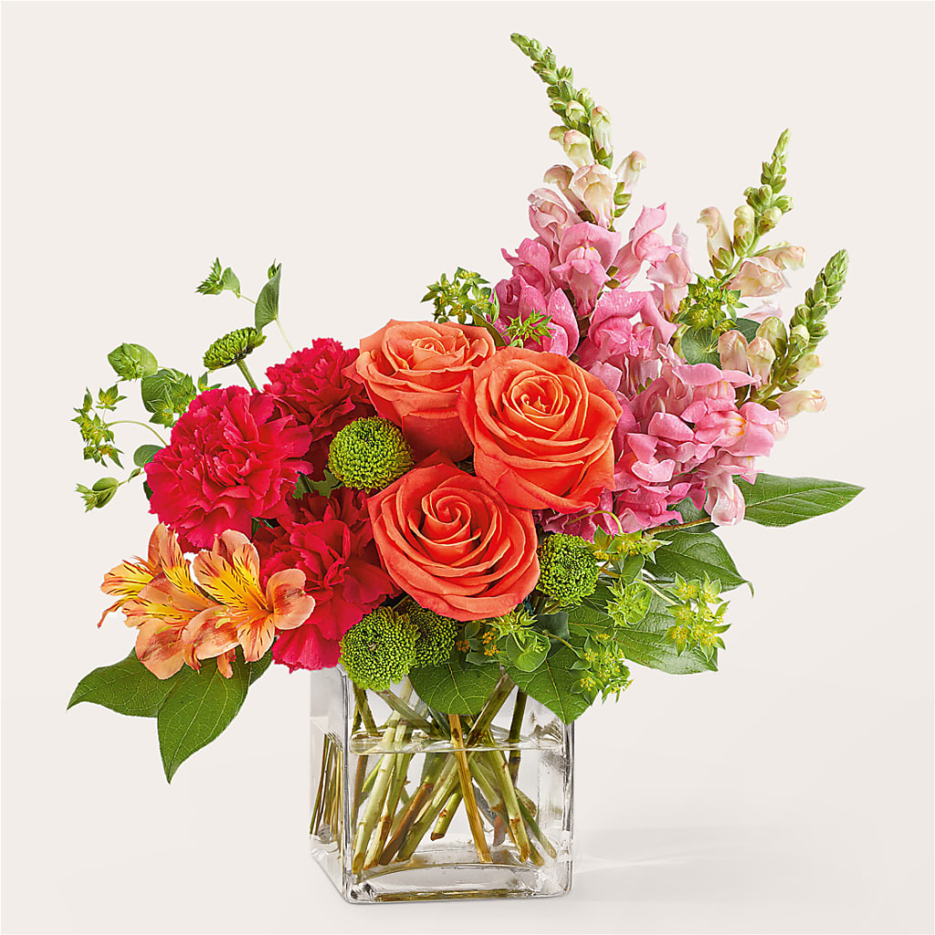 Cosmopolitan Bouquet – Hawes Florist Llc, Maynard MA