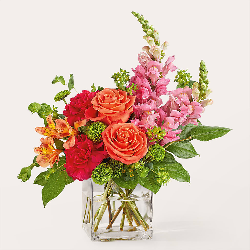 Cosmopolitan Bouquet – Hawes Florist Llc, Maynard MA