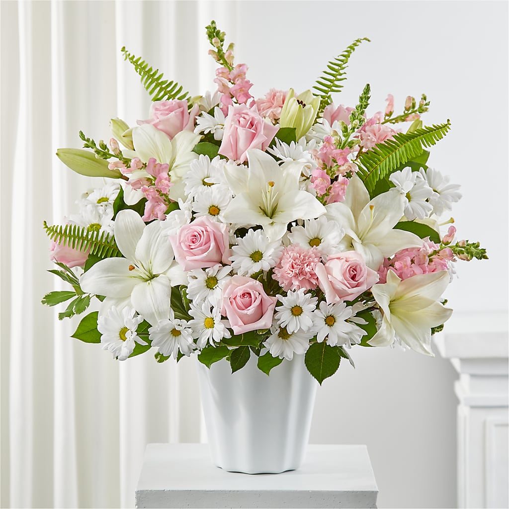 Soft Touch Tabletop Basket – Hawes Florist Llc, Maynard MA