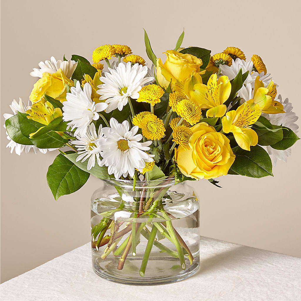 Sunny Sentiments Bouquet – Hawes Florist Llc, Maynard MA