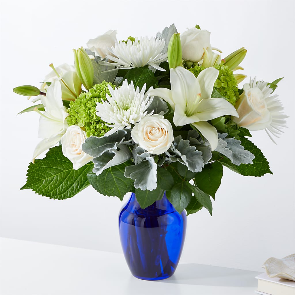 Snowy Dreams Bouquet – Hawes Florist Llc, Maynard MA